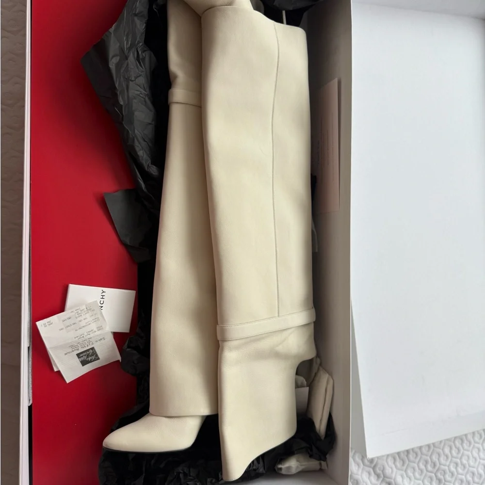 Givenchy ( new! ) White Boots - Picture 6 of 10